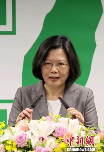 蔡英文全面执政2个月 台媒体人:几无一件好消息(图1) 蔡英文全面执政2个月 台媒体人:几无一件好消息(图1)