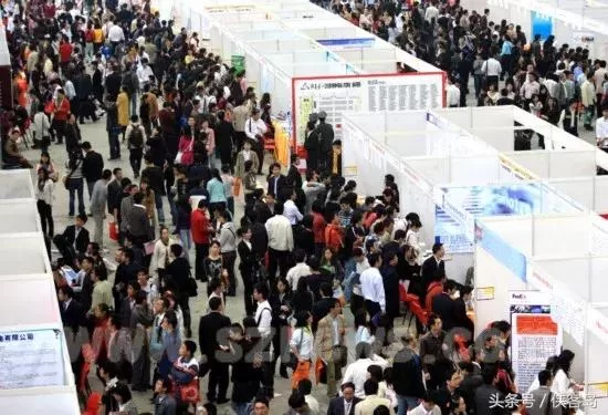 「解局」这时候召开高规格民企座谈会,寓意何在?(图4) 「解局」这时候召开高规格民企座谈会,寓意何在?