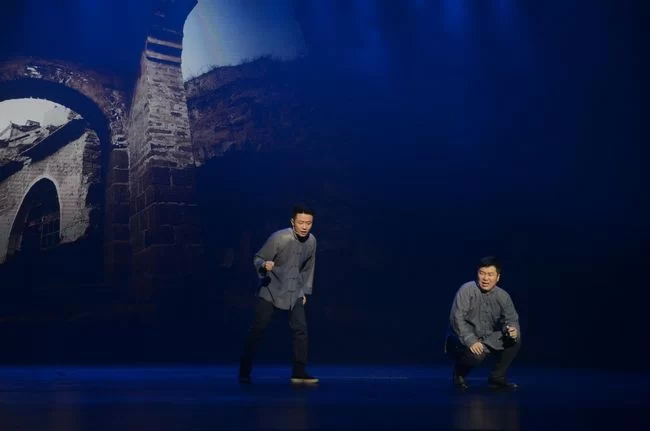 让城市添情怀 为文艺塑名家(图3) (图:朗诵陈玺小说《一抹沧桑》选段)