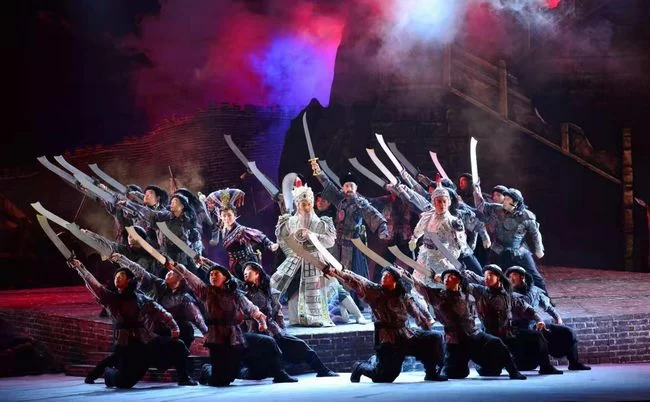 壮乡优秀剧目在京展演掀起“广西风潮”(图4) 新编历史壮剧《冯子材》剧照