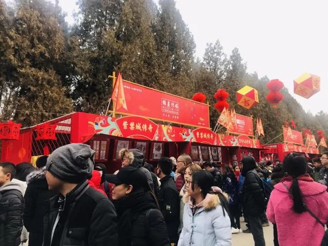 小人书 大世界&mdash;&mdash;原创故事连环画在地坛展现中华文化力量