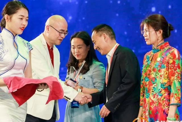 潘冬晖:擦亮博鳌儒商论坛的品牌(图3) 潘冬晖:擦亮博鳌儒商论坛的品牌(图3)