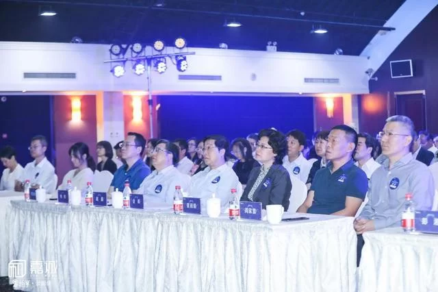 发挥桥梁纽带作用 助力高质高效发展——北京市东城区文创园区协会正式揭牌(图1) 发挥桥梁纽带作用 助力高质高效发展——北京市东城区文创园区协会正式揭牌(图1)