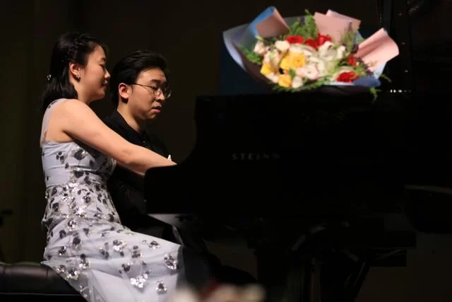 青岛海洋国际音乐季,董霏霏、朱傲文钢琴独奏音乐会成功上演(图7) 青岛海洋国际音乐季,董霏霏、朱傲文钢琴独奏音乐会成功上演(图7)
