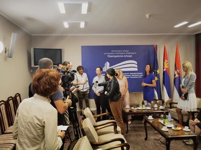 中国当代艺术亮相2019"多瑙河对话"当代艺术节(图3) 中国当代艺术亮相2019"多瑙河对话"当代艺术节(图3)