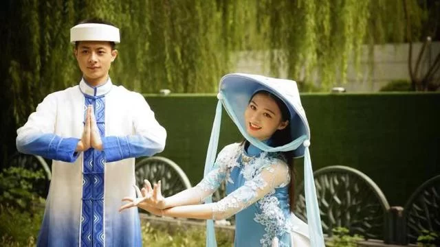 国庆庆典“壮美广西”彩车尽展壮乡风采(图1) 国庆庆典“壮美广西”彩车尽展壮乡风采(图1)