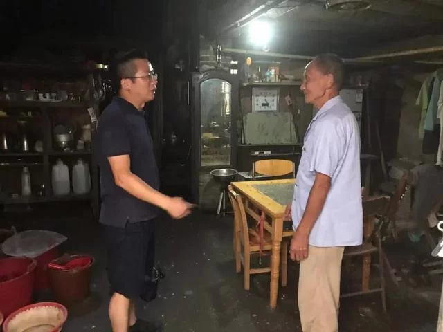 现实版《放牛班的春天》:扶贫路上,他在大山里建了支童声合唱团(图3) 现实版《放牛班的春天》:扶贫路上,他在大山里建了支童声合唱团(图3)