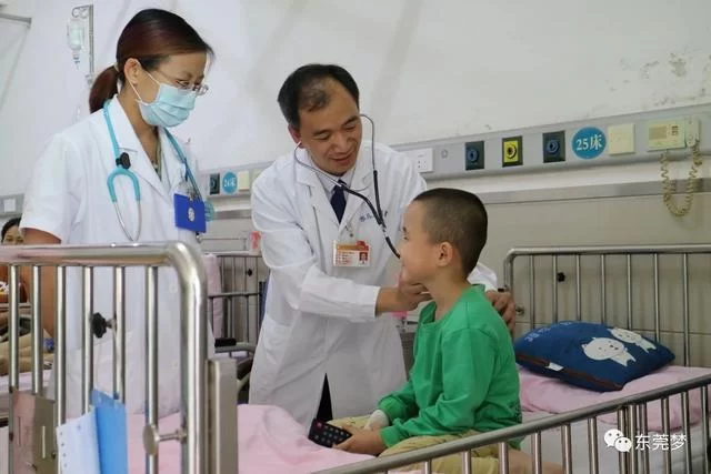 大爱无疆——万里援非的东莞儿科专家骆庆明(图4) 大爱无疆——万里援非的东莞儿科专家骆庆明(图4)