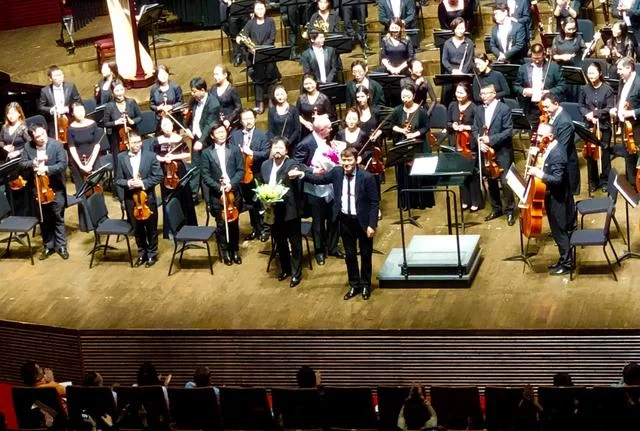 用音乐讲述“中国故事”——叶小纲作品专场音乐会在深圳成功举办(图6) 用音乐讲述“中国故事”——叶小纲作品专场音乐会在深圳成功举办(图6)