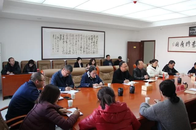 不忘初心，继续前进&mdash;&mdash;榆林职院召开民主党派、无党派人士主题教育座谈会