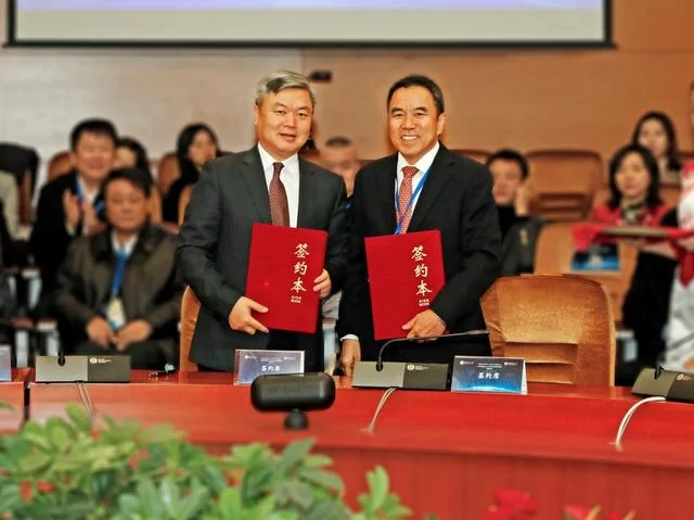 中资企业非洲拓展盼来好帮手——“中传-四达非洲传媒联合研究智库”成立(图1)