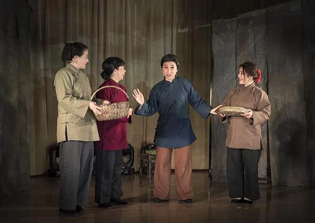 原创现代黄梅戏《抗大母亲》岁末进京演出受专家好评(图2) 原创现代黄梅戏《抗大母亲》岁末进京演出受专家好评(图2)