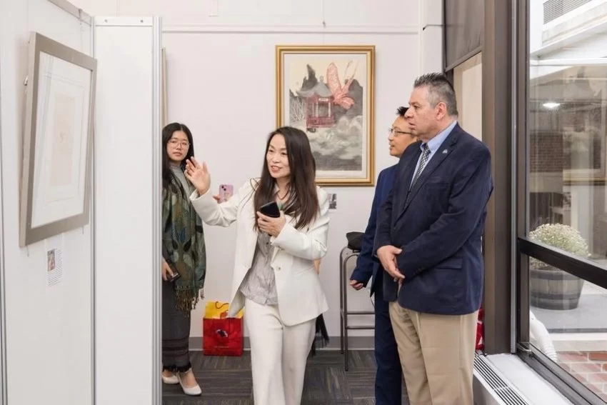 2024“艺术与生命”国际艺术邀请展学术论坛在美国圣彼得大学举行(图12)