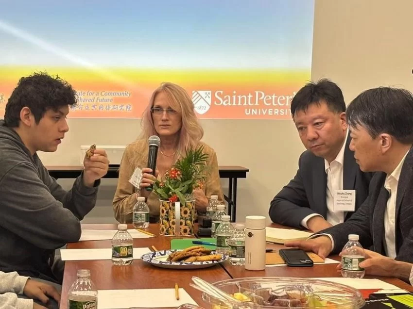 2024“艺术与生命”国际艺术邀请展学术论坛在美国圣彼得大学举行(图20)