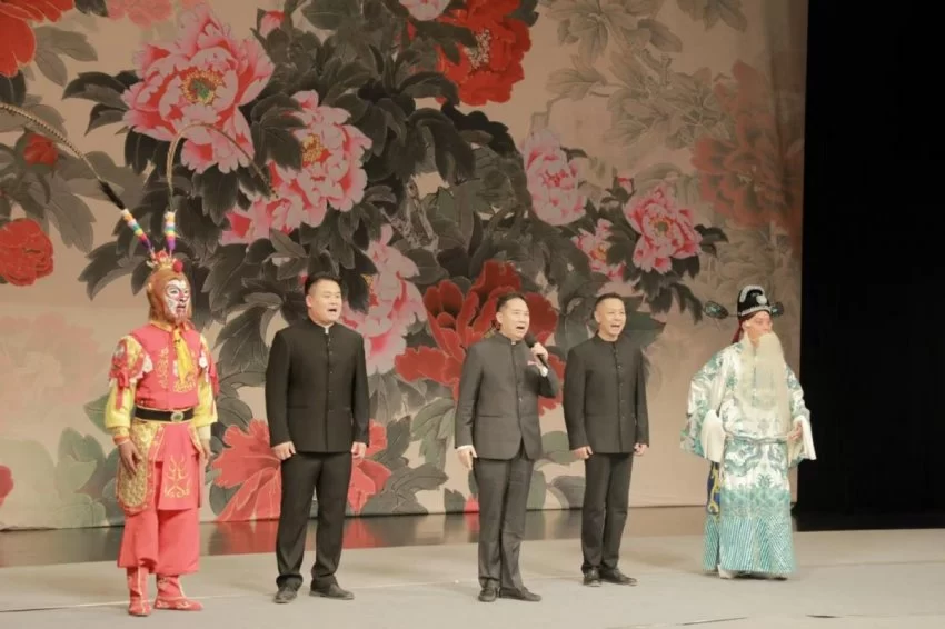 河南戏曲六进清华大学，师生与艺术家“尖锐”对话(图8)