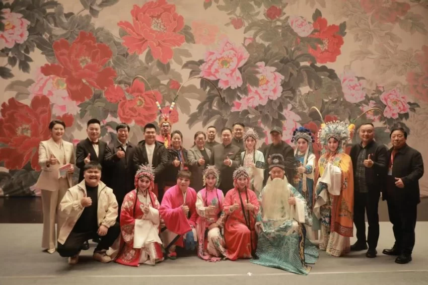 河南戏曲六进清华大学，师生与艺术家“尖锐”对话(图9)