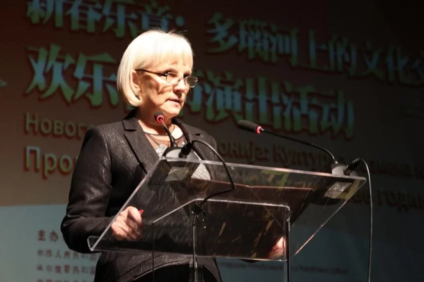 塞尔维亚奏响新春乐章——2025年欢乐春节演出活动在斯梅戴雷沃圆满闭幕(图4)