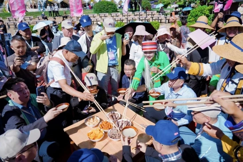 2026“情定云南”系列活动昆明石林专场推介活动举行，持续打造旅行婚礼目的地品牌(图5)