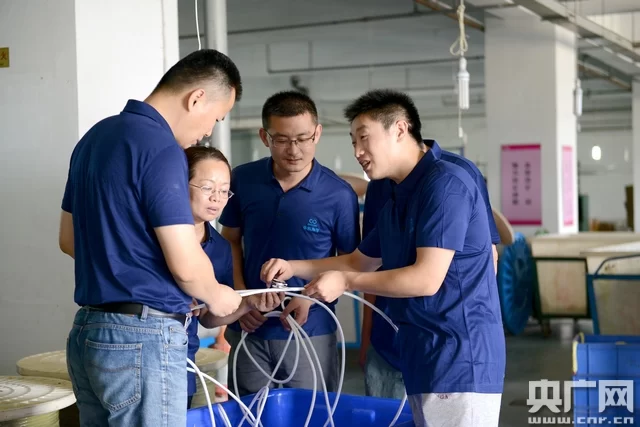 大国工匠:80后制绳技师 创下中国绳缆界四个第一(图3) 大国工匠:80后制绳技师 创下中国绳缆界四个第一(图3)