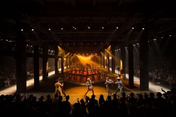 中国男人走向全球——“百男大秀”全球招商受热捧(图2) 中国男人走向全球——“百男大秀”全球招商受热捧(图2)