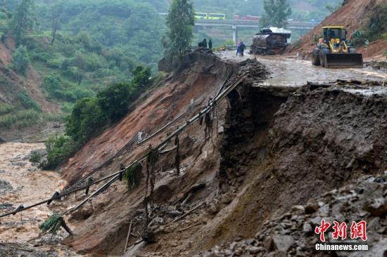 民政部：强降雨致四川云南23人死亡失踪(图)(图1)