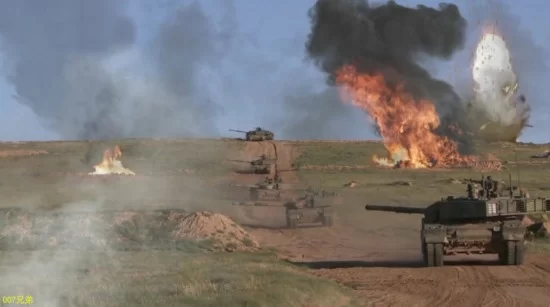美媒：中国99式坦克列装超500辆 能洞穿美军M1A2(图2)