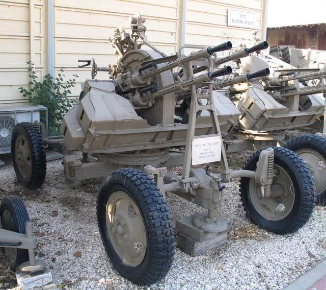 武直-10搭载机炮来头不小 可随动于头盔瞄准器 武直-10搭载机炮来头不小 可随动于头盔瞄准器