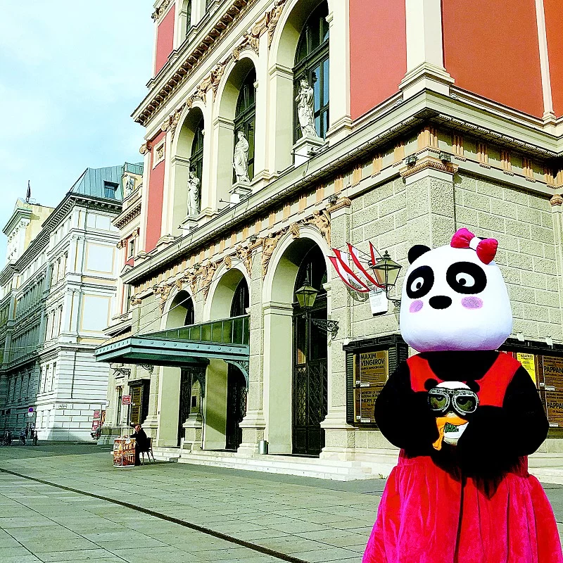 旅游营销大展华丽“身姿”——璀璨四川“十一”惊艳维也纳(图1) 旅游营销大展华丽“身姿”——璀璨四川“十一”惊艳维也纳(图1)