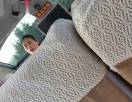 云南导游强制消费：旅行社罚10万 导游吊销资格证(图2)