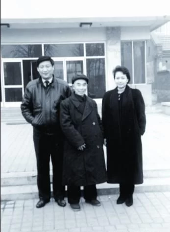 习近平与他的作家“朋友圈”(图5) 习近平与他的作家“朋友圈”(图5)