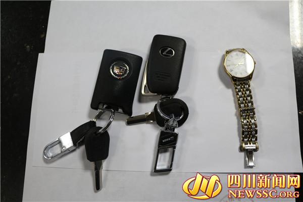泸州一“老赖”欠款80万元 依旧戴名表开豪车(图1) 泸州一“老赖”欠款80万元 依旧戴名表开豪车(图)