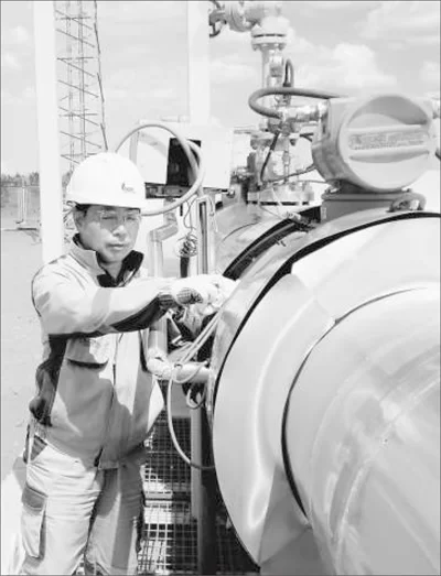 挥洒汗水,筑梦“一带一路”(图1) 挥洒汗水,筑梦“一带一路”(图1)