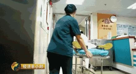 央视揭止咳水黑幕：长期饮用等同吸毒 暴利窝点藏于QQ群(图4)