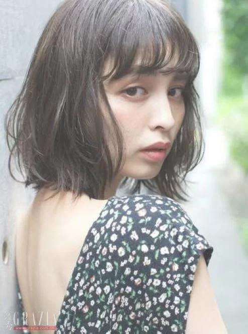 再长5cm 花样Lob让这个秋冬保暖又chic(图2) 再长5cm 花样Lob让这个秋冬保暖又chic(图2)
