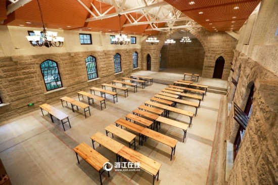 组图:浙大礼堂超赞 媲美哈利波特魔法学校(图4) 组图:浙大礼堂超赞 媲美哈利波特魔法学校(图4)