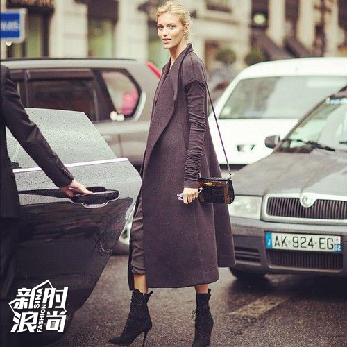 双十一来件Gigi肯豆爱穿的“拖地”大衣才够in(图23) 超模街拍长大衣配高跟鞋