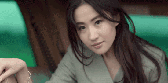 张靓颖被抢风头 刘亦菲唐嫣的西柚唇妆才是罪魁祸首(图13) 刘亦菲