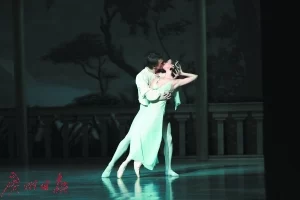 芭蕾舞演出中场休息时间长引热议 专家:要欣赏规矩 芭蕾舞演出中场休息时间长引热议 专家:要欣赏规矩(图2)