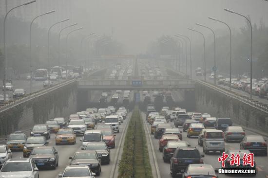 中国20余城市空气出现中度污染(图2)