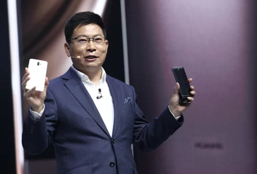 华为MATE9国内上市 余承东:旗舰机目标直指苹果(图1) 华为MATE9国内上市 余承东:旗舰机目标直指苹果(图1)