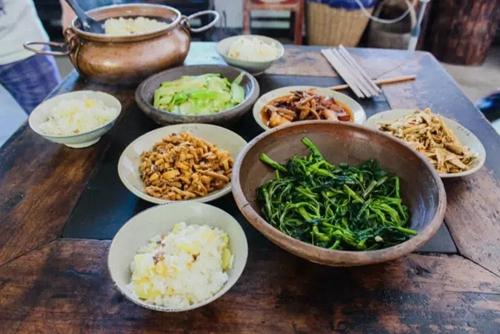 点击图片浏览更多精彩内容 点击图片浏览更多精彩内容