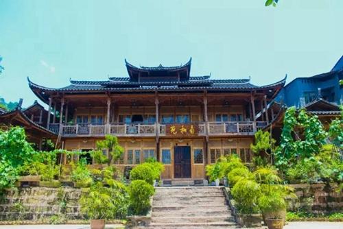 点击图片浏览更多精彩内容 点击图片浏览更多精彩内容