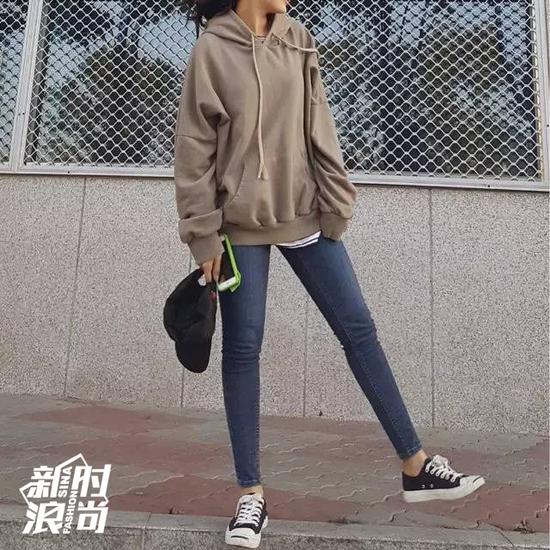 全智贤美人鱼同款鞋上线 深扒那些被韩剧捧红的鞋(图25) 韩范儿开口笑街拍