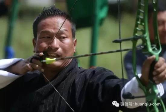 记者抵近不丹一侧军事重镇 目击印军车队集结(图17) 记者抵近不丹一侧军事重镇 目击印军车队集结(图17)