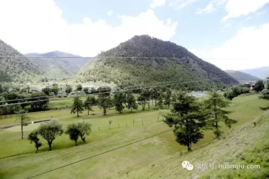 记者抵近不丹一侧军事重镇 目击印军车队集结(图13) 记者抵近不丹一侧军事重镇 目击印军车队集结(图13)