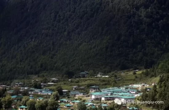 记者抵近不丹一侧军事重镇 目击印军车队集结(图10) 记者抵近不丹一侧军事重镇 目击印军车队集结(图10)