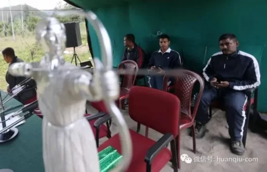 记者抵近不丹一侧军事重镇 目击印军车队集结(图16) 记者抵近不丹一侧军事重镇 目击印军车队集结(图16)