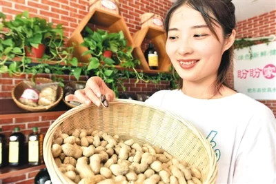 大学生创业创新潜力无穷(图1) 大学生创业创新潜力无穷(图1)