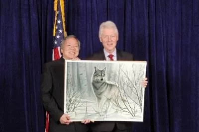 租租艺术(zuzuart)联姻艺术大师  作品还原开辟艺术共享新时代(图1) 姜学炳作品被克林顿收藏