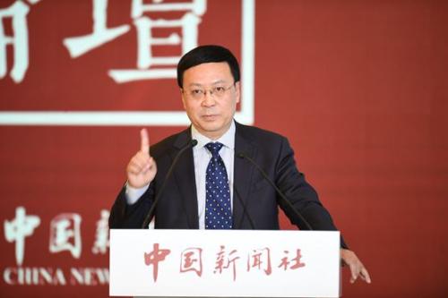 干货!高培勇阐述十九大后中国宏观调控体系四大变化(图1) 中国社会科学院学部委员、经济研究所所长 高培勇 摄影 崔楠